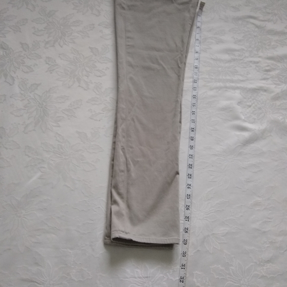 AG The Prima Mid rise cigarette pants - Picture 6 of 8
